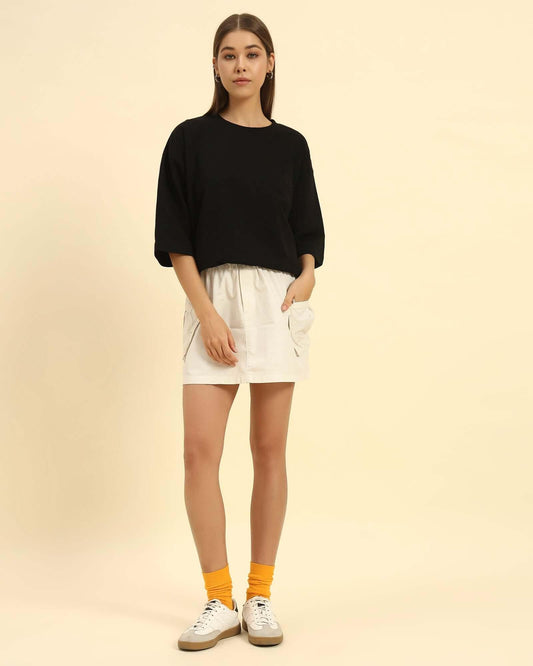 Aeternum Women's Oversized T-Shirt in black, showcasing minimalist style and comfort.