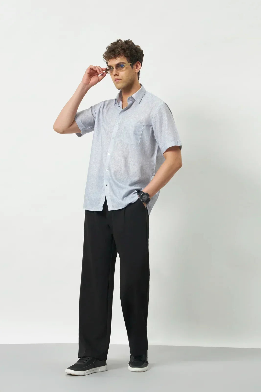 What to Wear to the Beach for Men: A Simple Beach Outfit Guide