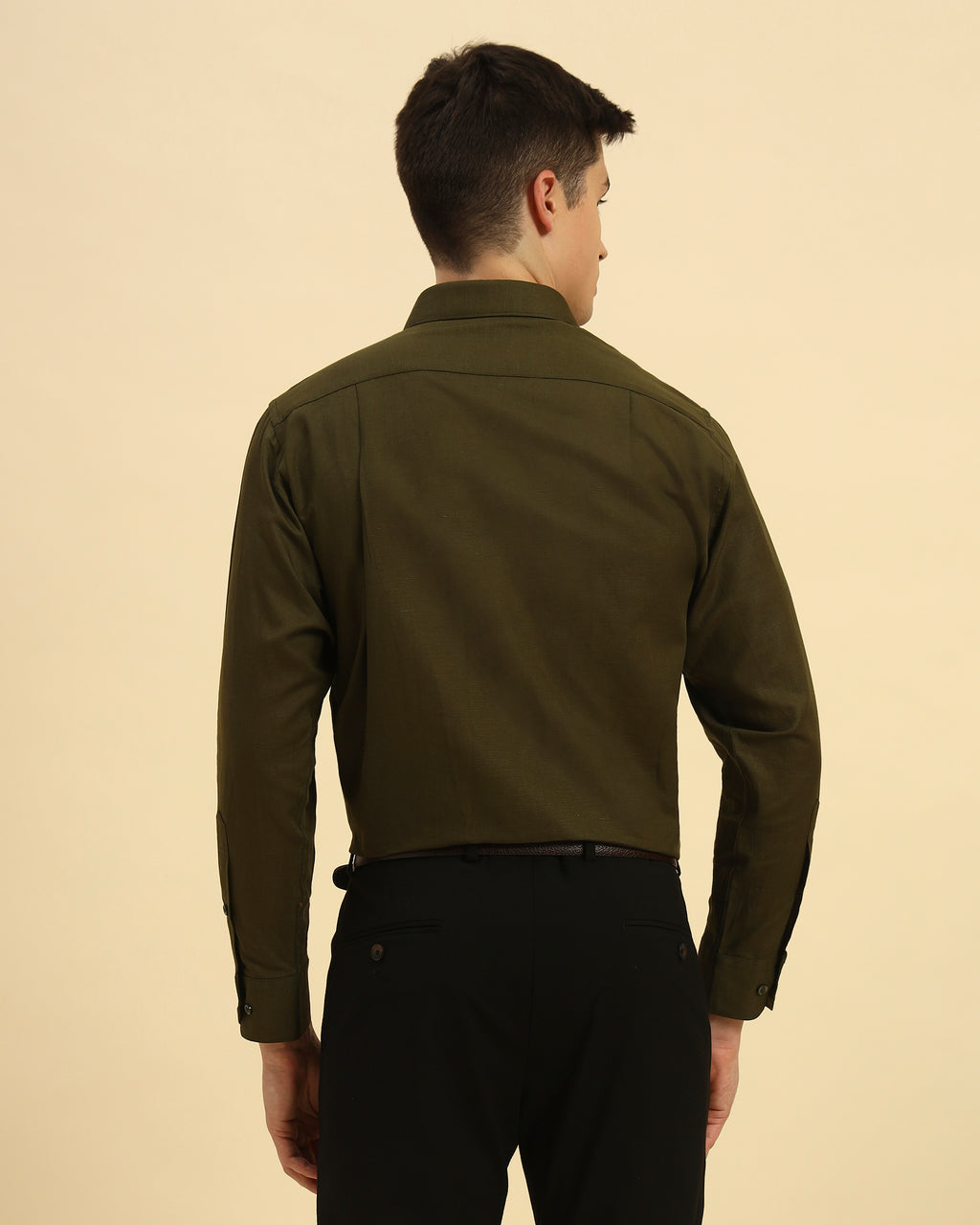 Back view of the Aeternum Men's Relaxed Fit Italian Cotton-Linen Shirt demonstrating the clean shoulder line and comfortable fit.