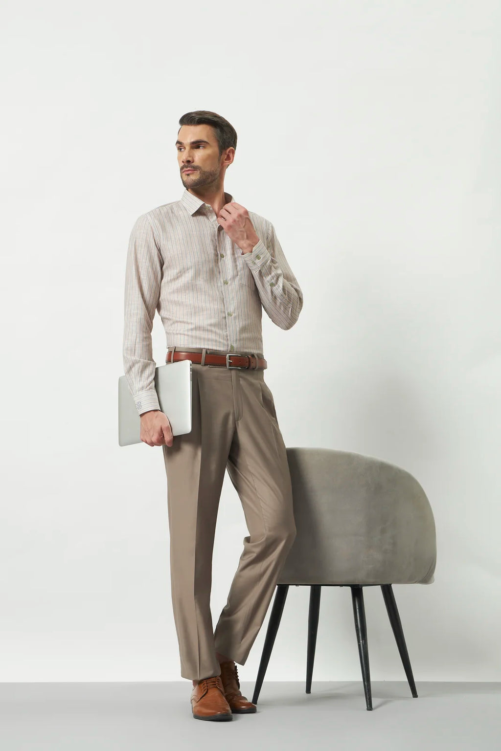Pleated Tailored Fit Terry-Rayon Trousers | Light Brown