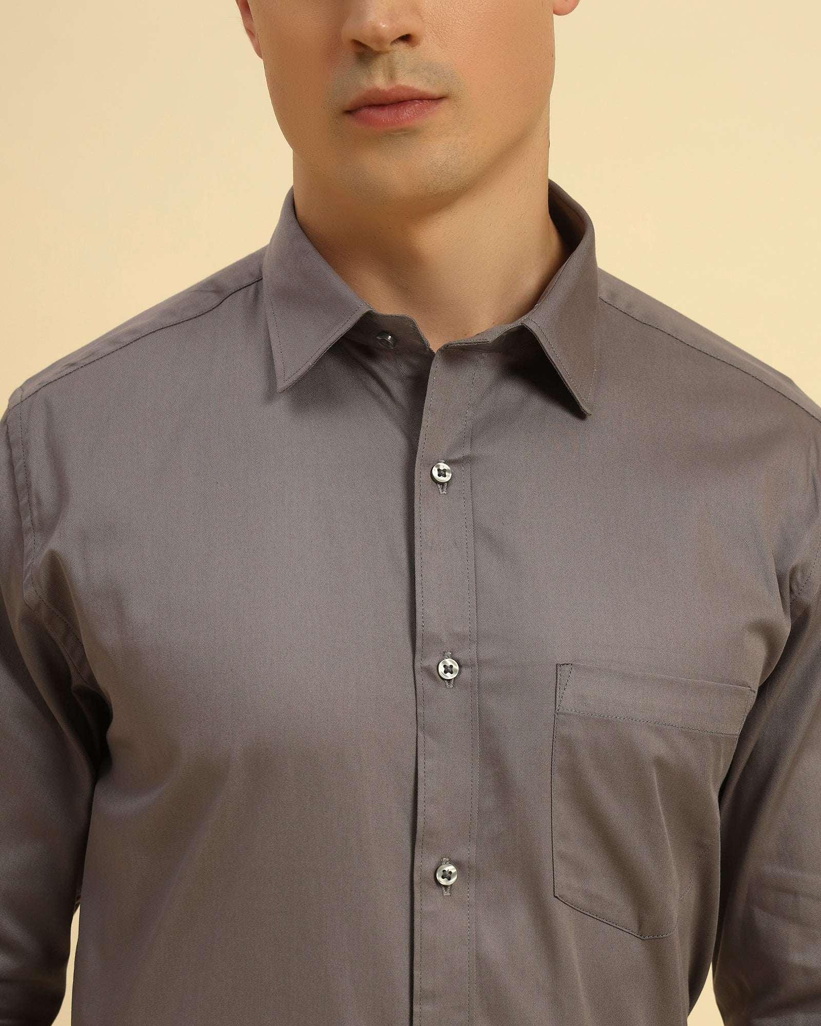 Close-up of the pointed collar and premium high-luster Giza cotton fabric texture on the Aeternum Men's Dark Grey Shirt.
