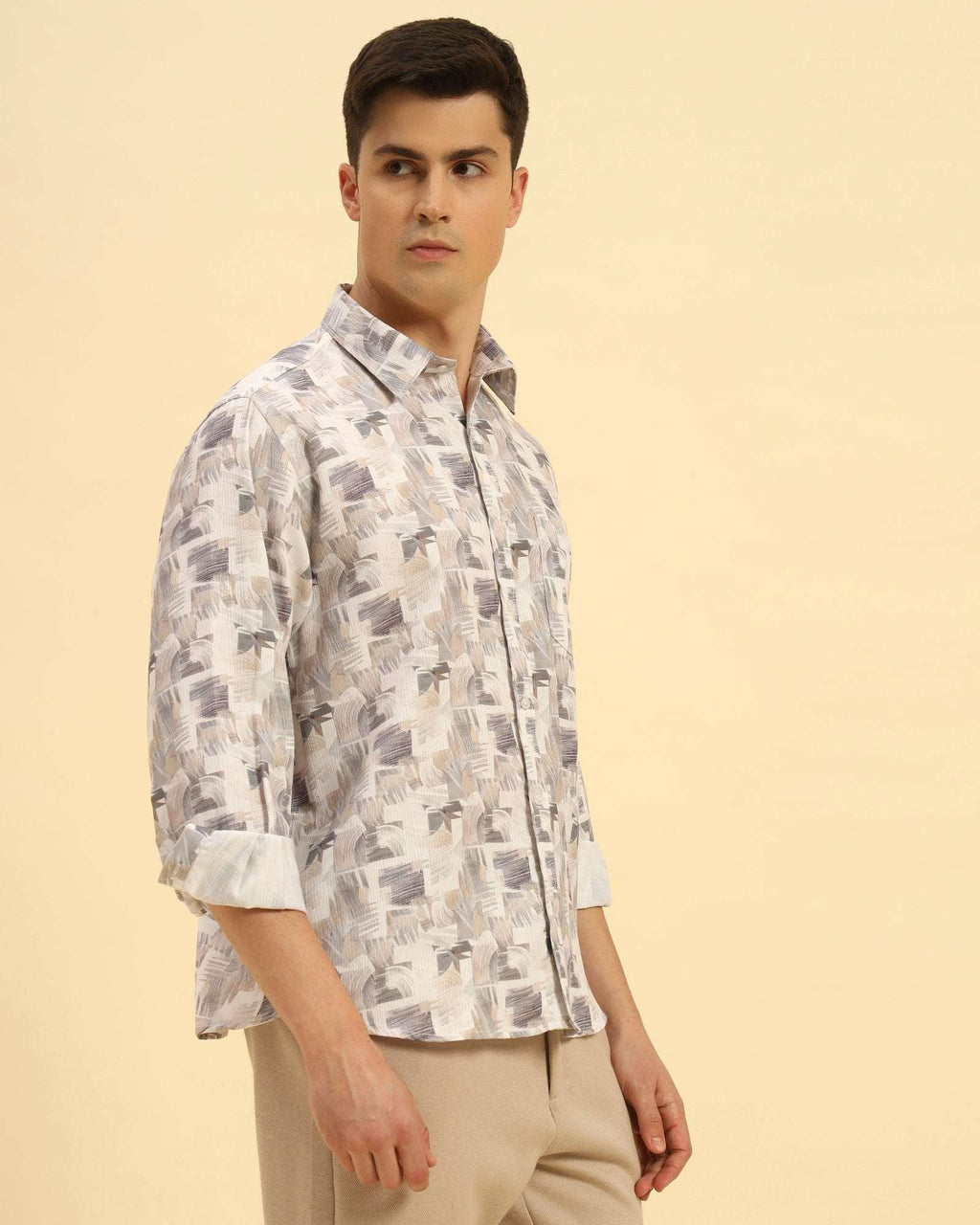Three-quarter profile of the Men's Aeternum Printed Cotton-Viscose Shirt highlighting the relaxed tailored fit and lightweight drape